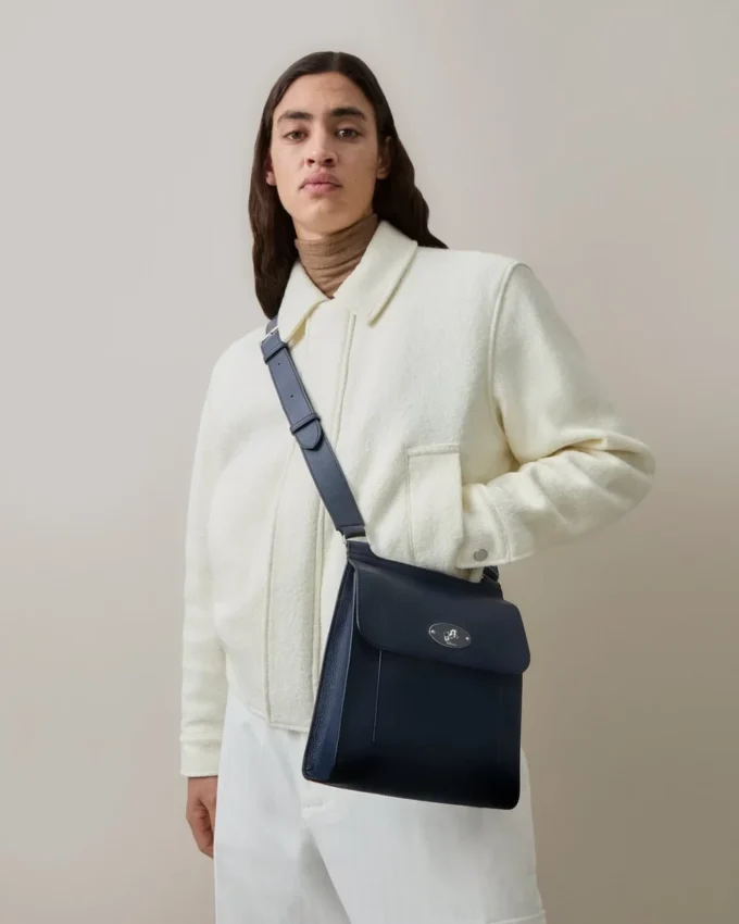 Antony Night Sky Small Classic Grain Women
