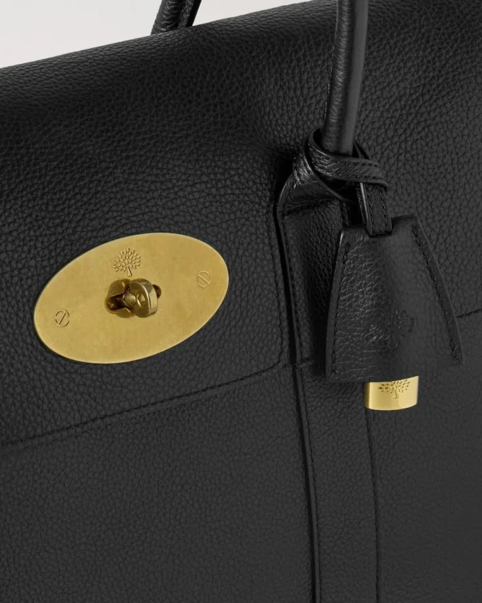 Bayswater in Black & Brass Small Classic Grain Bag Mulberry