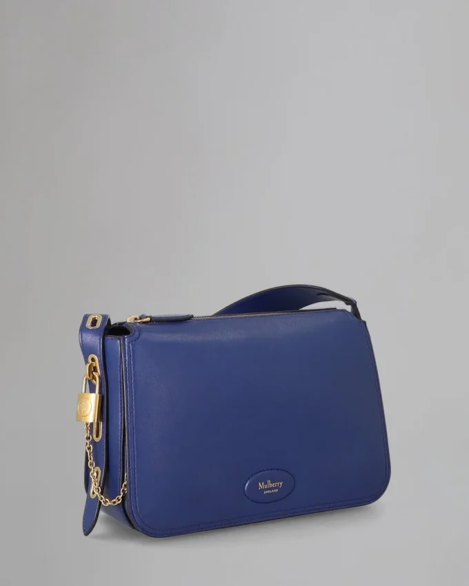 Billie Pre-Loved Pigment Blue Micro Classic Grain
