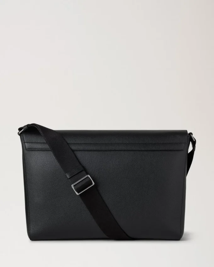 Chiltern Crossbody Messenger Black Small Classic Grain
