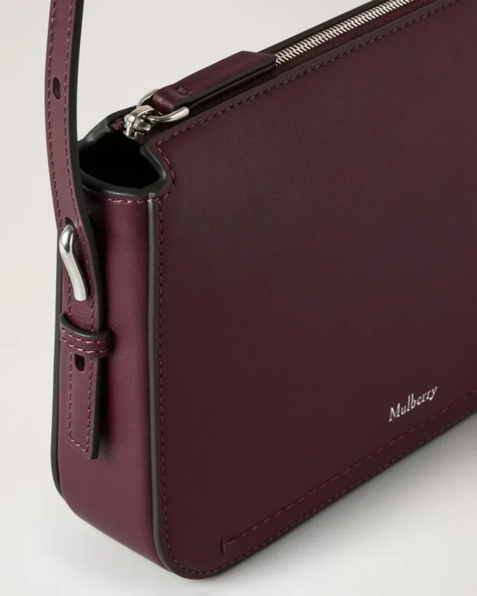 Clovelly Pouch Black Cherry Micro Classic Grain