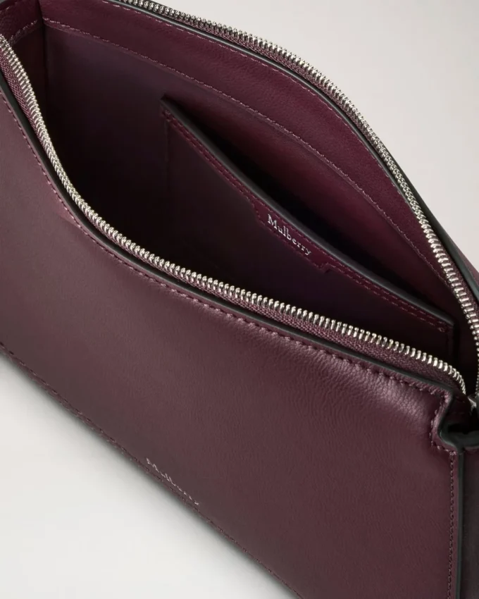 Clovelly Pouch Black Cherry Micro Classic Grain