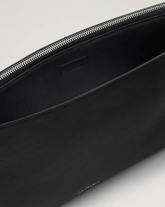 Farringdon Tech Folio Black Small Pebble Grain Women