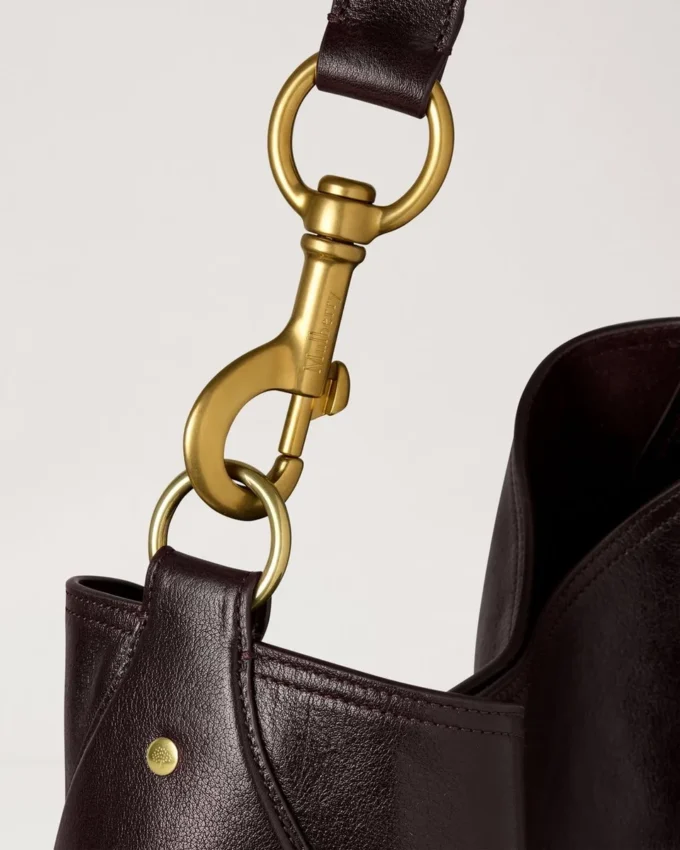 Hackney Shoulder Bag Ebony Shiny Buffalo Women