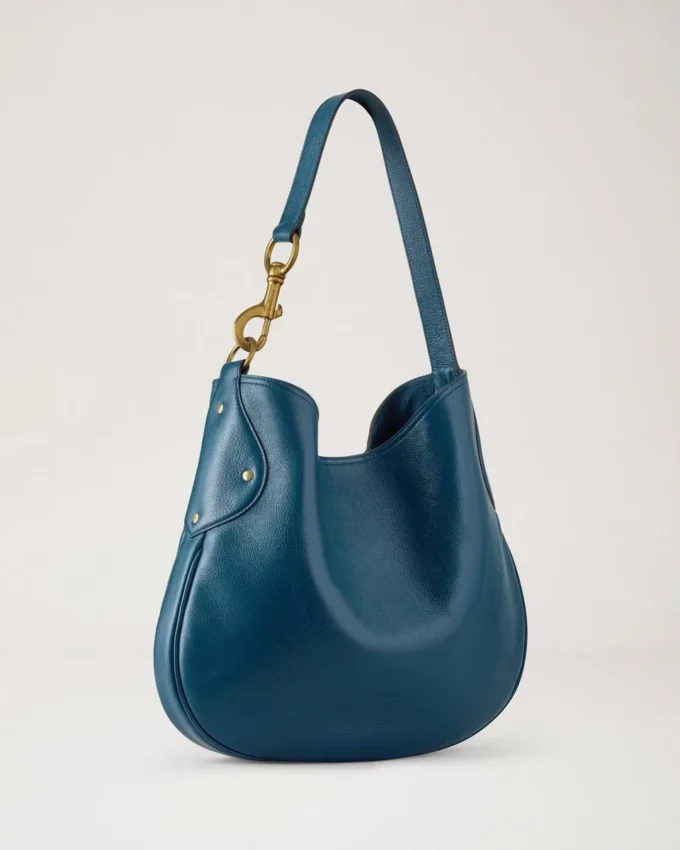 Hackney Shoulder Bag out of the Blue High Shine Leather