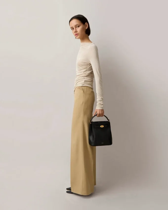Islington Bucket Black Small Classic Grain Women