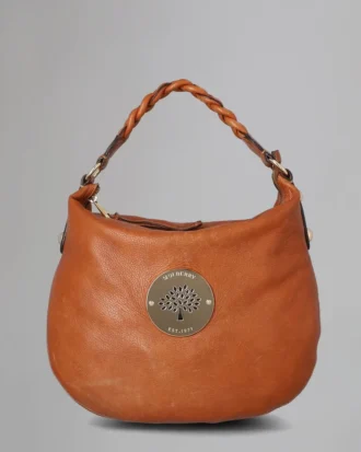 Medium Daria Hobo Pre-Loved Oak Soft Spongy Pre-Loved Bags