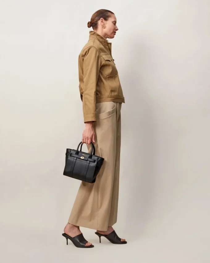 Mini Zipped Bayswater Black Small Classic Grain