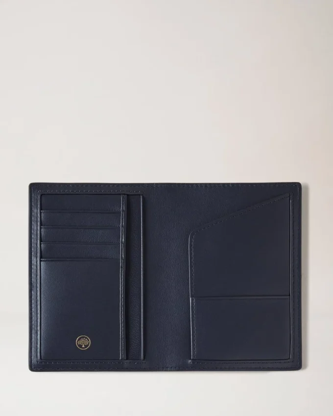 Passport Cover Mulberry Green Small Classic Grain