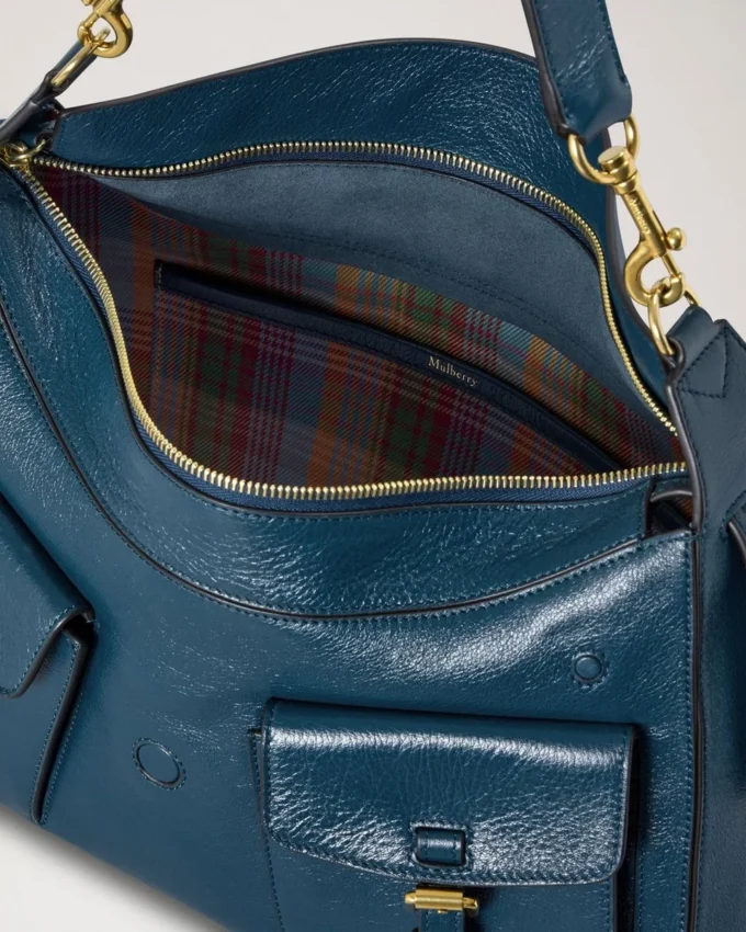 Roxanne Shoulder Bag out of the Blue High Shine Leather