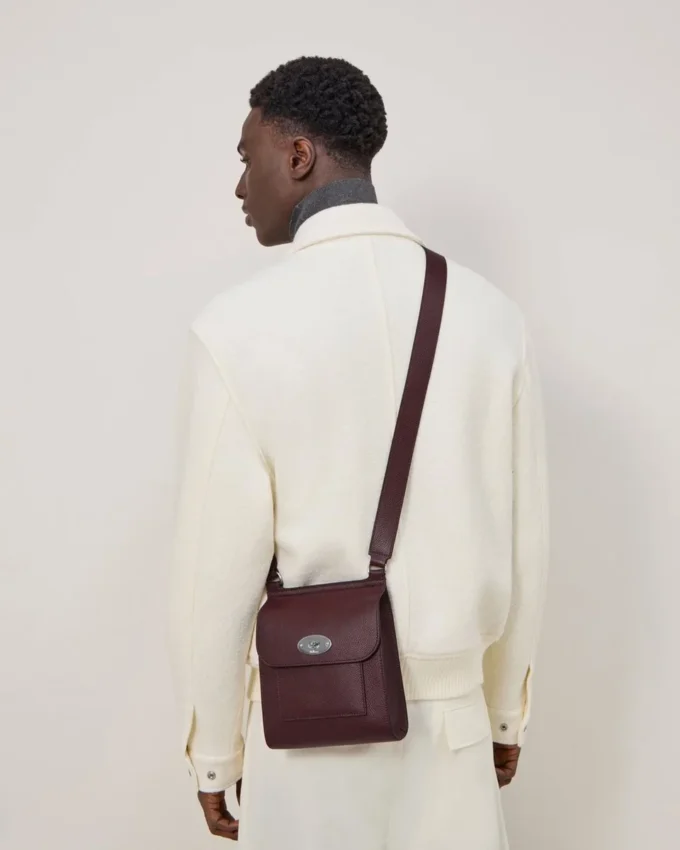 Small Antony Black Cherry Small Classic Grain Women