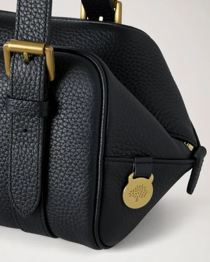 Small Boston Black Heavy Grain Gifts
